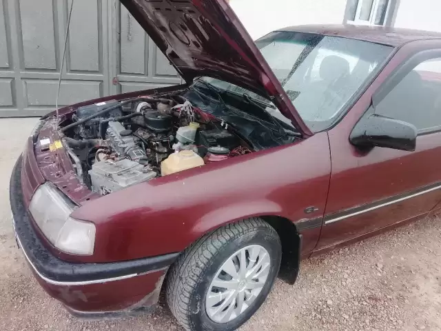 Opel Vectra A, 1992 1, avtobaza.tj Opel Vectra A, 1992 1, avtobaza.tj