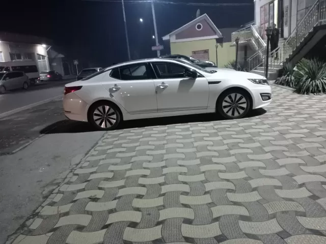 Kia K5, 2010 1, avtobaza.tj