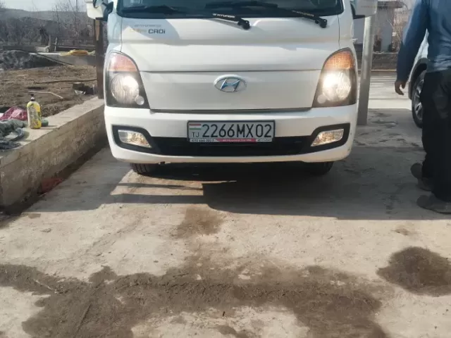 Hyundai Porter 2 133 1, avtobaza.tj