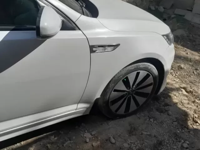 Kia K5, 2011 1, avtobaza.tj
