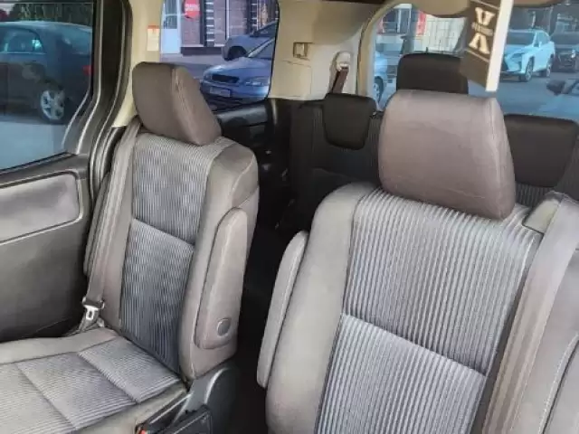 Toyota Voxy, 2014 1, avtobaza.tj