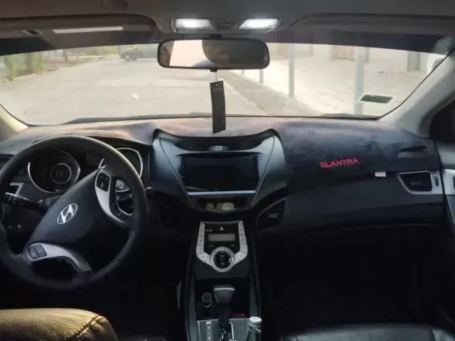 Hyundai Avante, 2014 1, avtobaza.tj