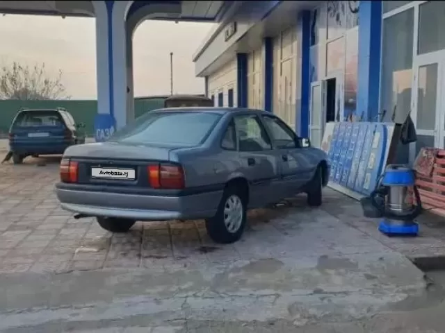 Opel Vectra A 1, avtobaza.tj