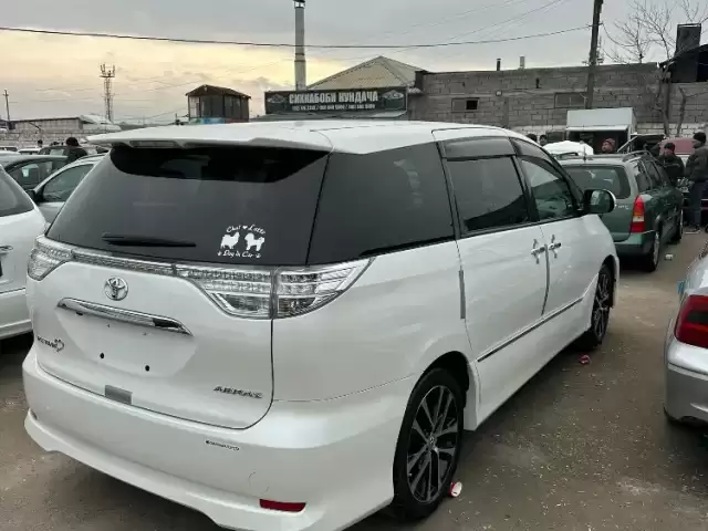 Toyota Estima, 2016 1, avtobaza.tj