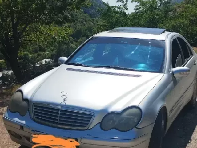 Mercedes-Benz C class, 2002 1, avtobaza.tj