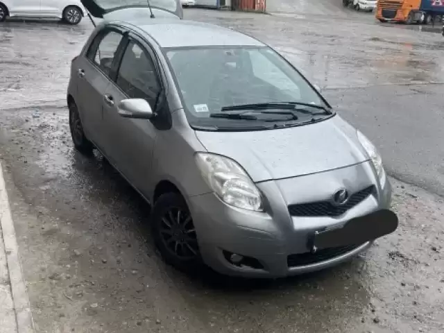 Toyota Vitz, 2009 1, avtobaza.tj
