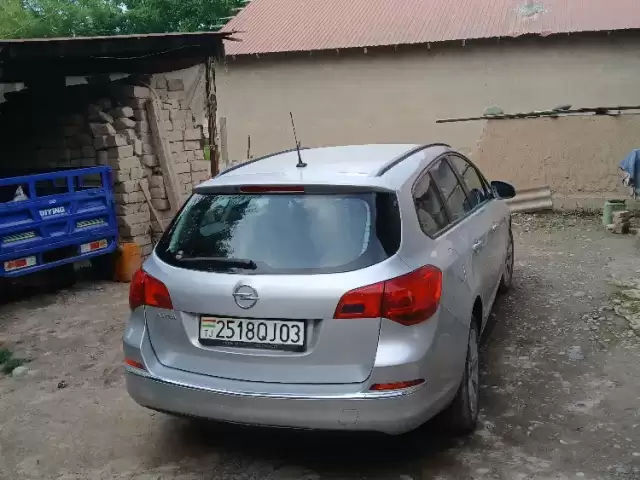 Opel Astra J, 2015 1, avtobaza.tj
