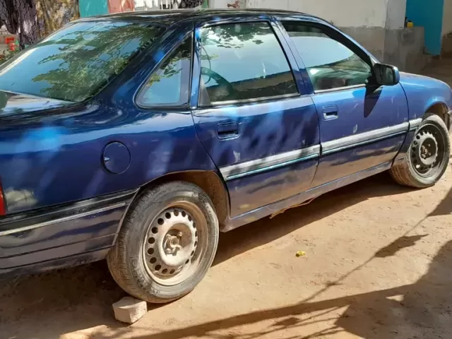 Opel Vectra A 1, avtobaza.tj