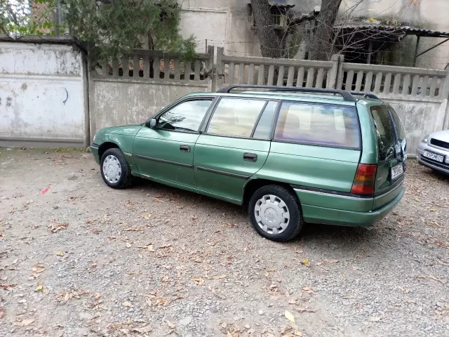 Opel Astra F 1, avtobaza.tj