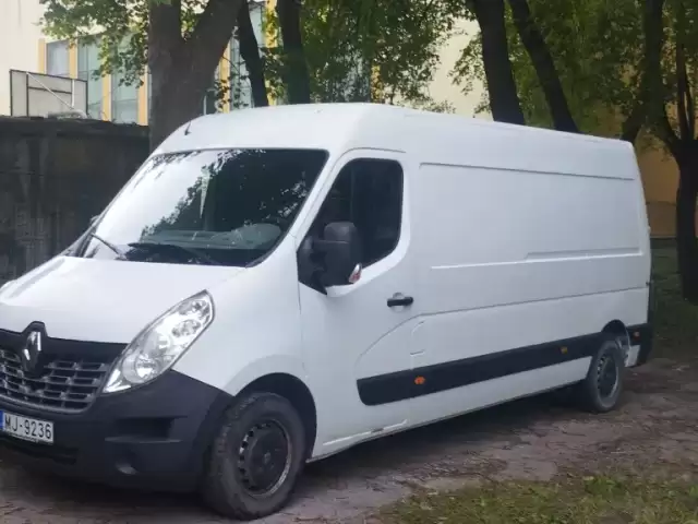 Грузовики Renault, 2018 1, avtobaza.tj