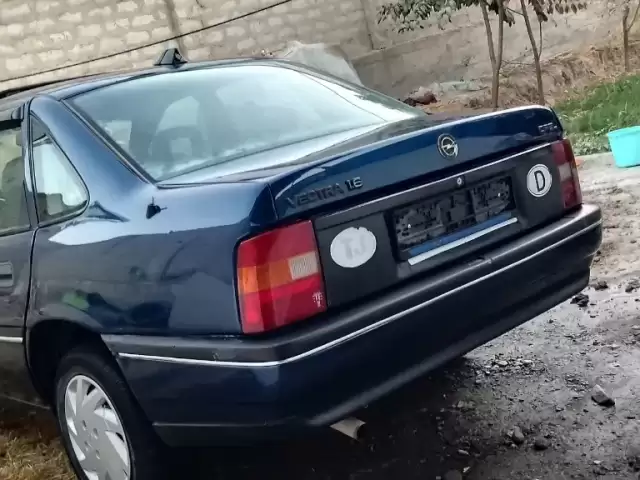 Opel Vectra A, 1992 1, avtobaza.tj
