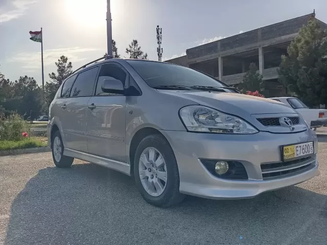 Toyota Ipsun 1, avtobaza.tj