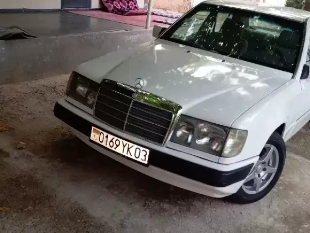 Mercedes-Benz W124, 1992 1, avtobaza.tj