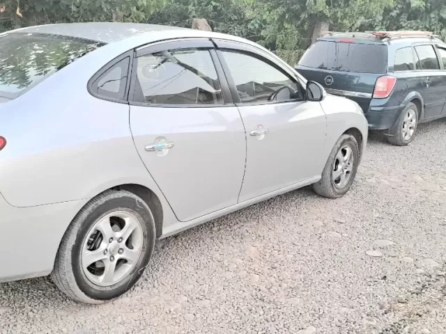 Hyundai Avante, 2010 1, avtobaza.tj