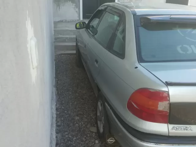 Opel Vectra A, 1993 1, avtobaza.tj