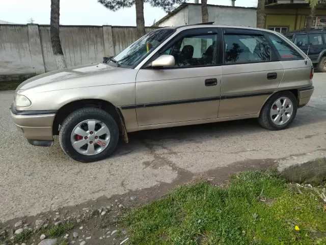 Opel Astra F 1, avtobaza.tj