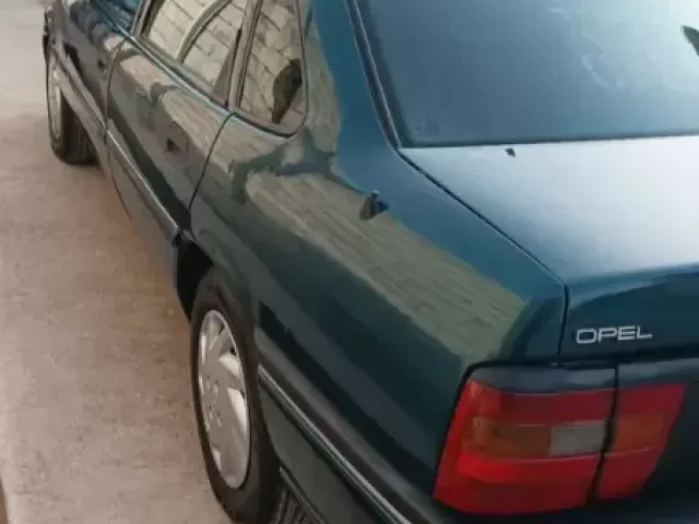 Opel Vectra A 1, avtobaza.tj