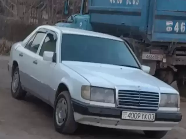 Mercedes-Benz W124, 1987 1, avtobaza.tj