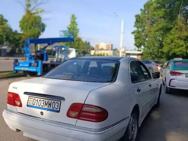 Mercedes-Benz E class, 1997 1, avtobaza.tj