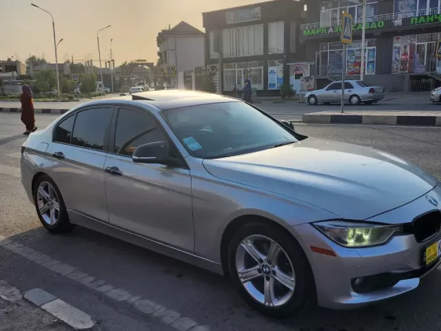 BMW 3 Series 320, 2014 1, avtobaza.tj