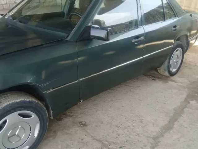 Mercedes-Benz W124, 1986 1, avtobaza.tj