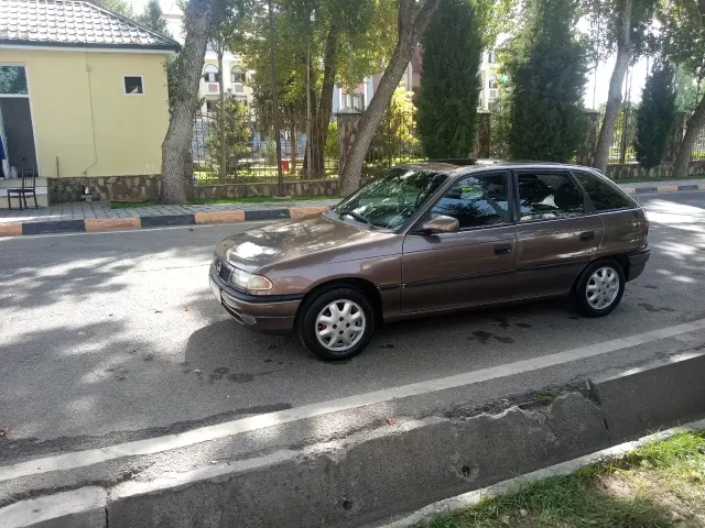 Opel Astra F 1, avtobaza.tj