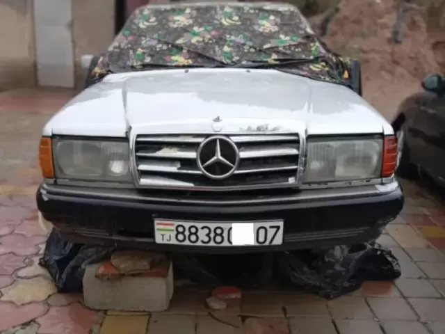 Mercedes-Benz W201 1, avtobaza.tj