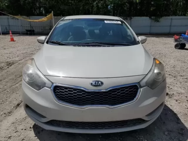 Kia Forte 1, avtobaza.tj