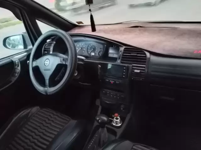 Opel Zafira, 2004 1, avtobaza.tj