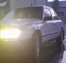 Mercedes-Benz C class, 1986 в Пенджикент