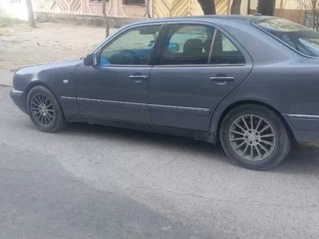 Mercedes-Benz E class, 1998 1, avtobaza.tj
