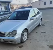 Mercedes-Benz C class, 2003 в Яван