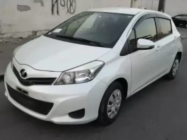 Toyota Vitz 1, avtobaza.tj