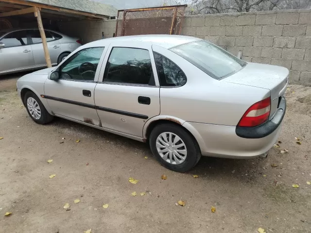 Opel Vectra B 1, avtobaza.tj