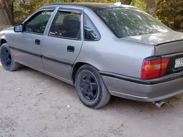 Opel Vectra A, 1992 1, avtobaza.tj