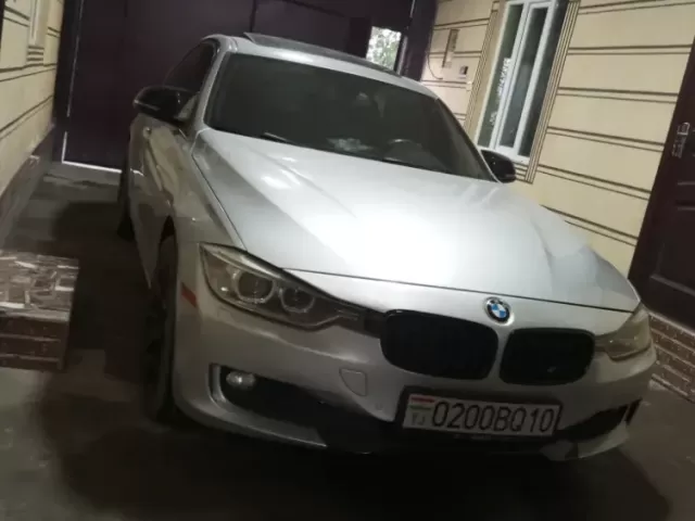 BMW 3 Series 320i, 2013 1, avtobaza.tj