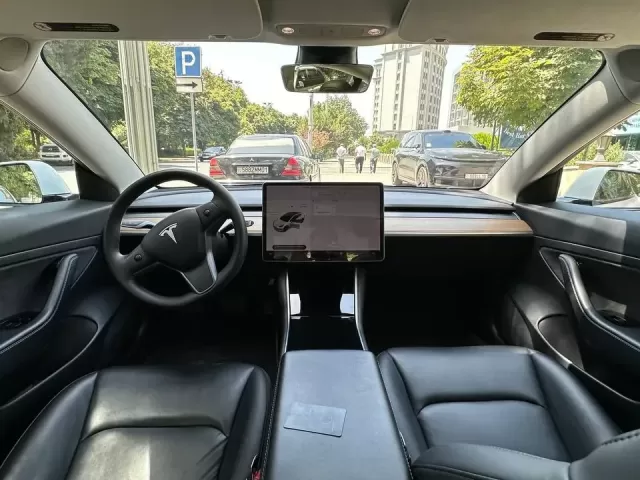 Tesla Model 3 1, avtobaza.tj