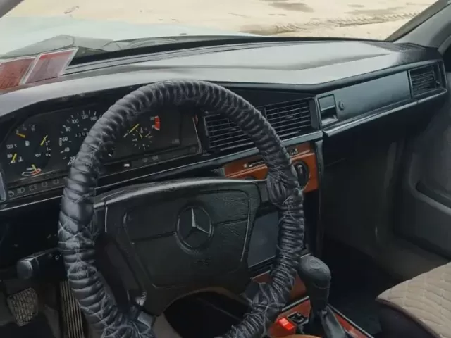 Mercedes-Benz 190, 1991 1, avtobaza.tj