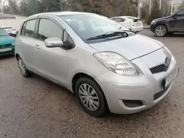 Toyota Vitz, 2010 1, avtobaza.tj