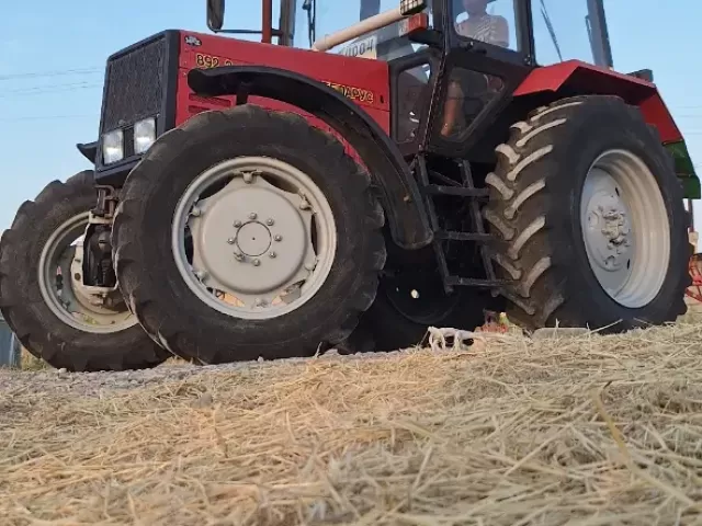 Трактор 89.2, 2018 1, avtobaza.tj