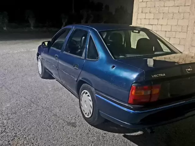 Opel Vectra A, 1995 1, avtobaza.tj
