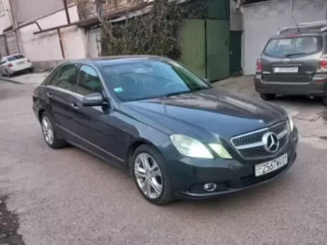 Mercedes-Benz E class, 2011 1, avtobaza.tj