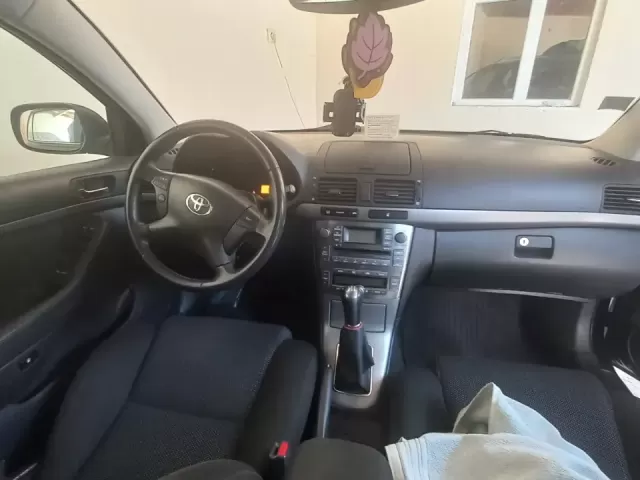 Toyota Avensis 1, avtobaza.tj