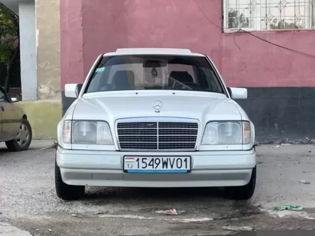 Mercedes-Benz W124, 1995 1, avtobaza.tj