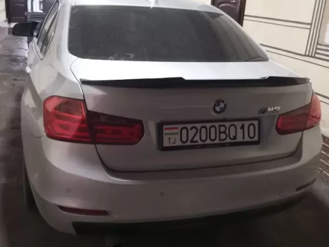 BMW 3 Series 320i, 2013 1, avtobaza.tj