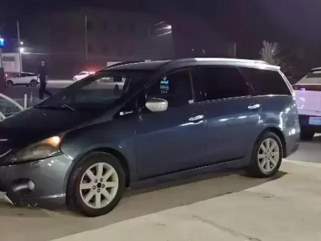 Mitsubishi Grandis, 2007 1, avtobaza.tj