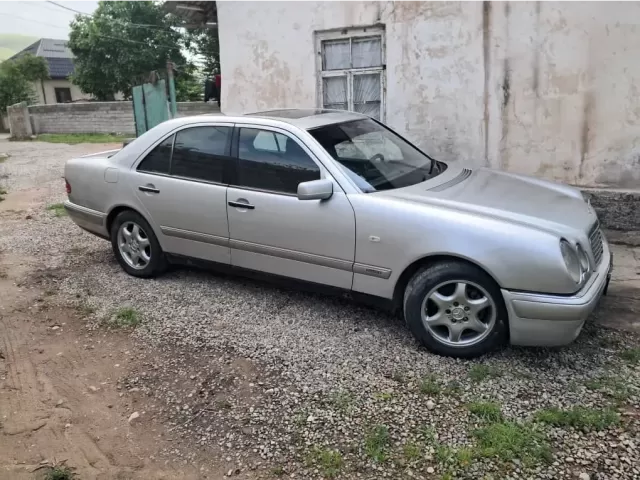 Mercedes-Benz E class, 1997 1, avtobaza.tj