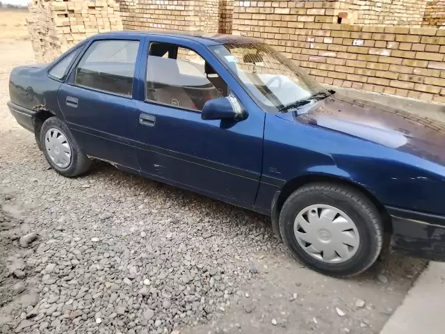 Opel Vectra A, 1992 1, avtobaza.tj Opel Vectra A, 1992 1, avtobaza.tj