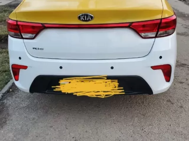 Kia Rio 1, avtobaza.tj