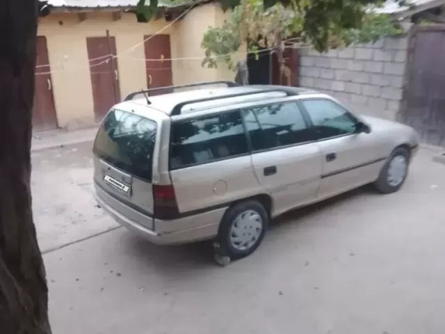 Opel Astra F 1, avtobaza.tj